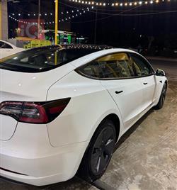 تسلا موديل 3